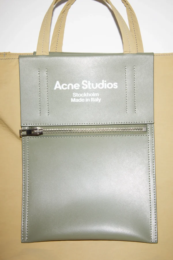 Papierartige Tote Aus Recyceltem Nylon>Acne Studios Store